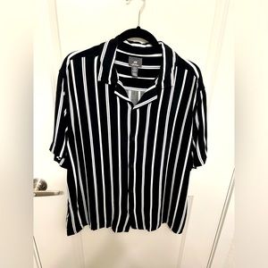 H&M button up shirt